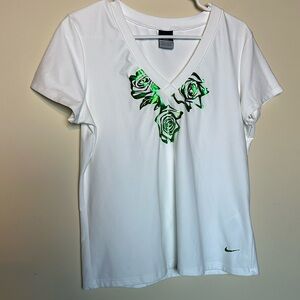 Nike Athletic dri-fit Short Sleeve athleisure Tee Size Large 12/14 Green & White